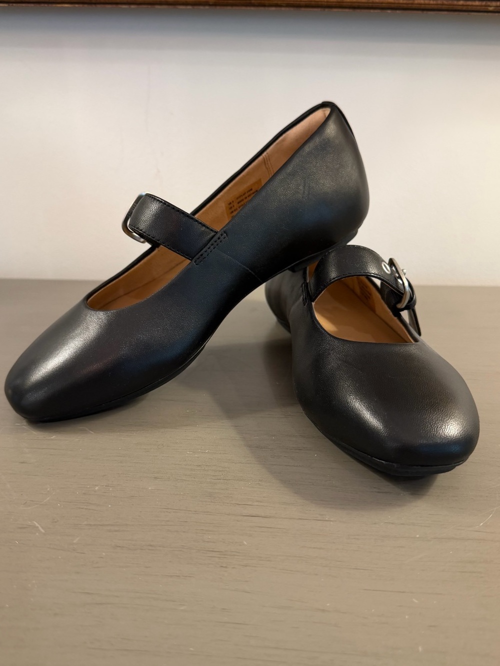 FitFlop Women’s Black Leather Mary Jane Flats Buckle Strap Comfort US 5